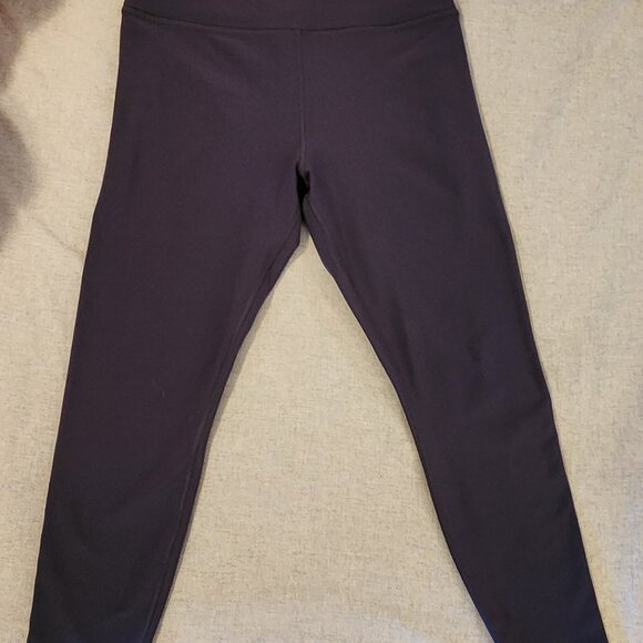 EUC PELOTON Essential Leggings! 3/4 Capri Length Size XL! - Picture 3 of 6